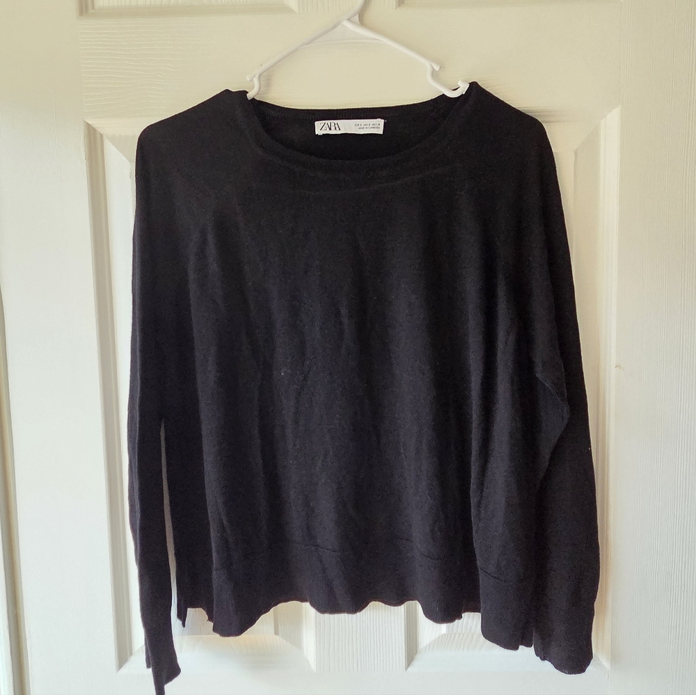 Zara Black Sweater Lightweight S Long Sleeves